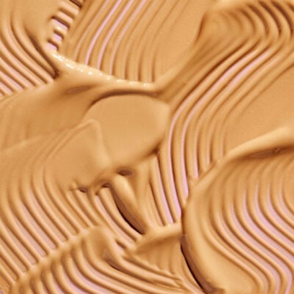 Drunk Elephant Umbra Mineral Cream SPF 30 Tinted Face Sunscreen - Picture 2 of 16